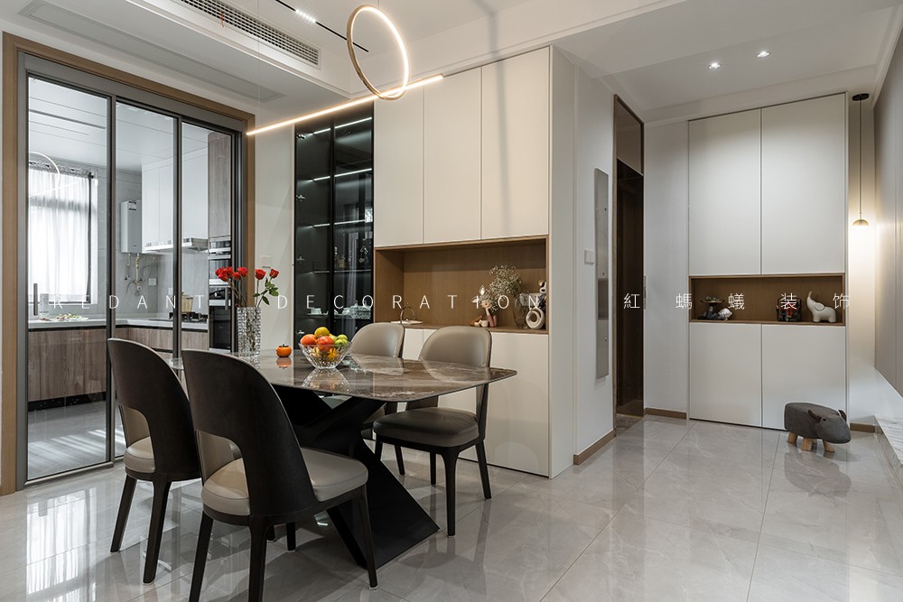 厨房先装吊顶还是吊柜？吊柜与吊顶之间要不要留缝隙？